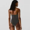 Bañador metálico con cuello halter