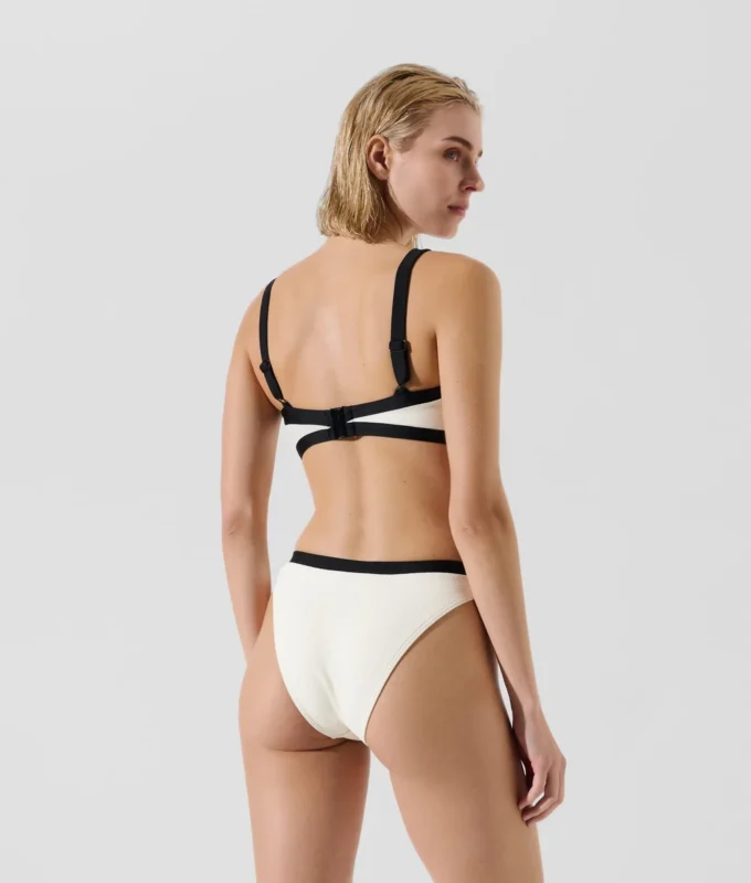 BAJAS DE BIKINI MONOCROMÁTICAS