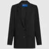Blazer con cita de Karl