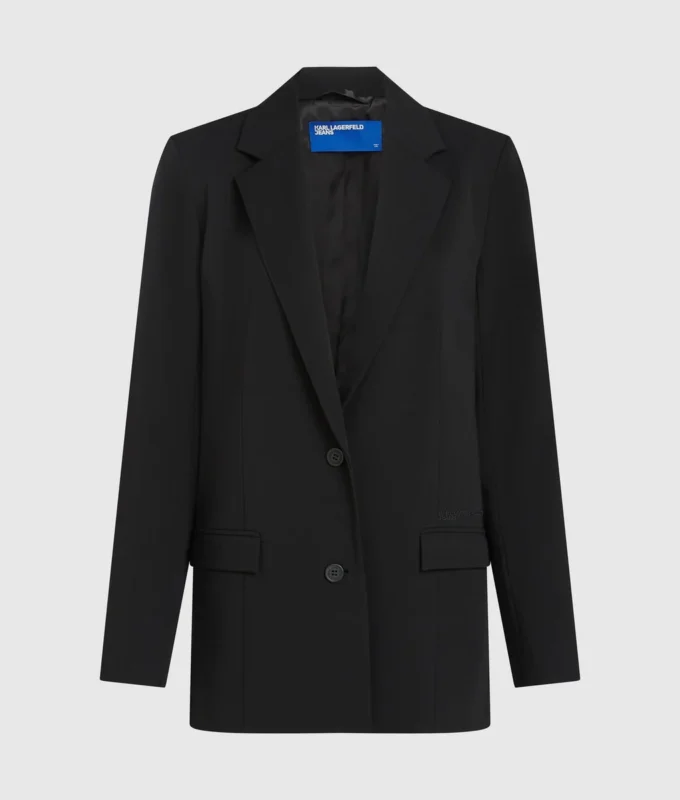Blazer con cita de Karl