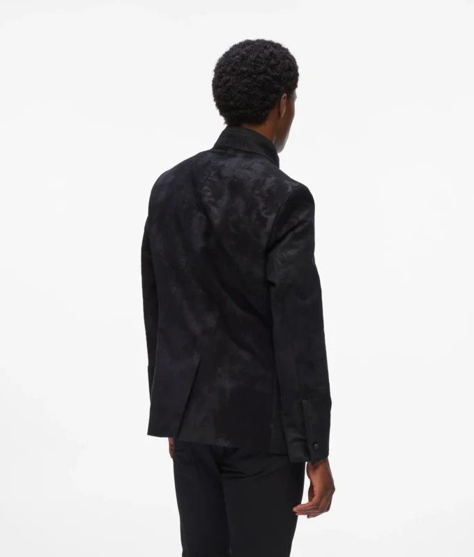 Blazer con cuello alto