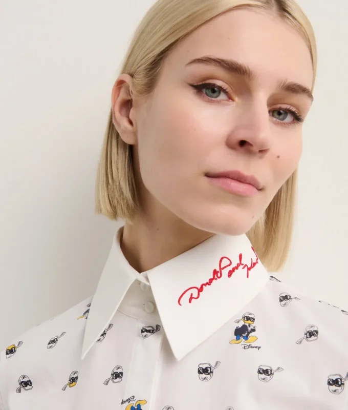 BLUSA CON ESTAMPADO INTEGRAL DISNEY X KL