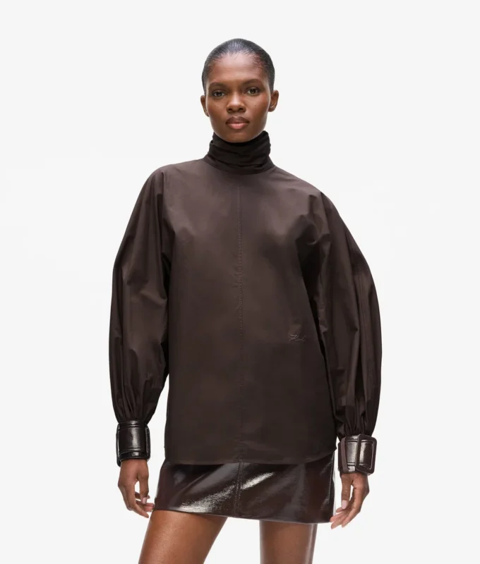 Blusa con mangas abullonadas
