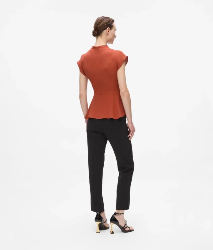 BLUSA DE MANGA CORTA CON NUDO