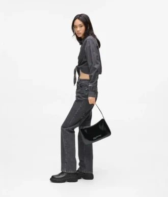 Bolso bandolera brillante con logotipo