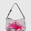 Bolso bandolera con estampado graffiti