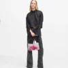 Bolso bandolera con estampado graffiti