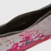 Bolso bandolera con estampado graffiti