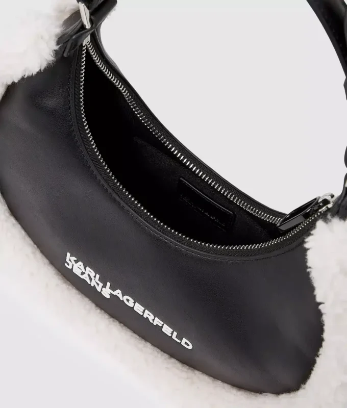 Bolso bandolera con luna de piel de oveja