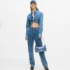 Bolso bandolera de denim con hebillas