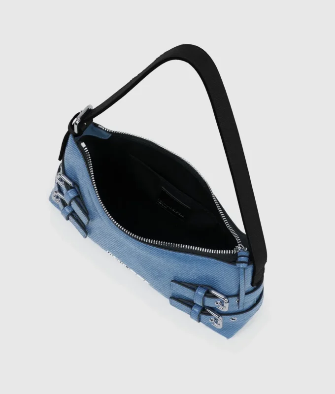 Bolso bandolera de denim con hebillas