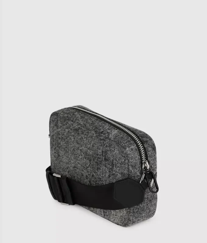 Bolso bandolera de denim lavado