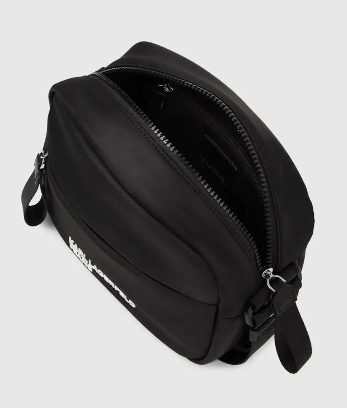 Bolso bandolera de nailon con logotipo