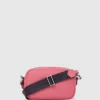Bolso bandolera para cámara con logotipo en forma de caja