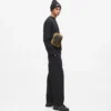 Bolso bandolera utilitario con cordón