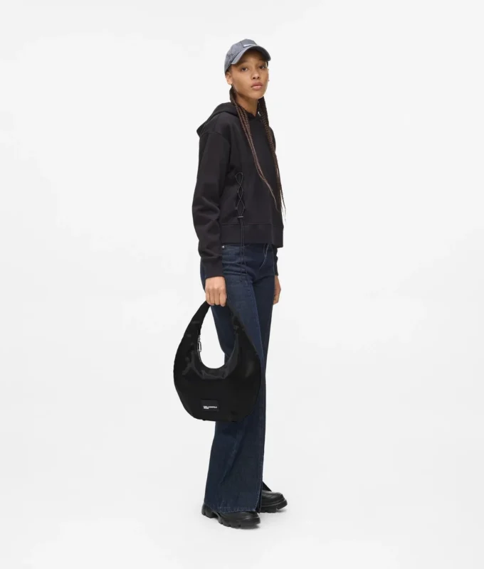 Bolso hobo de nylon brillante