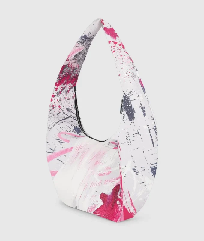 Bolso hobo grande con estampado de pintores