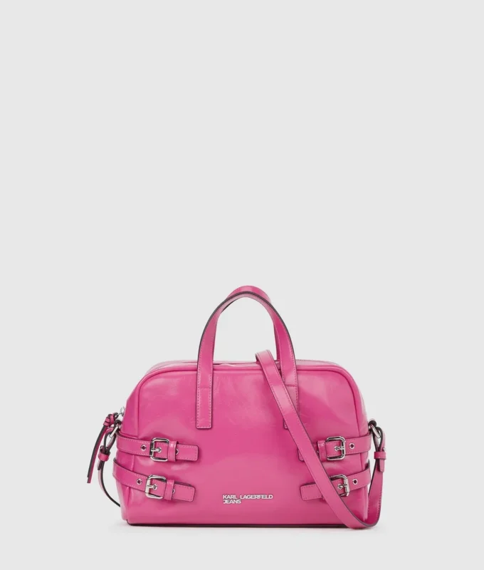 Bolso tipo bolera con hebilla