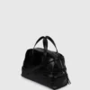 Bolso tipo bolera con hebilla