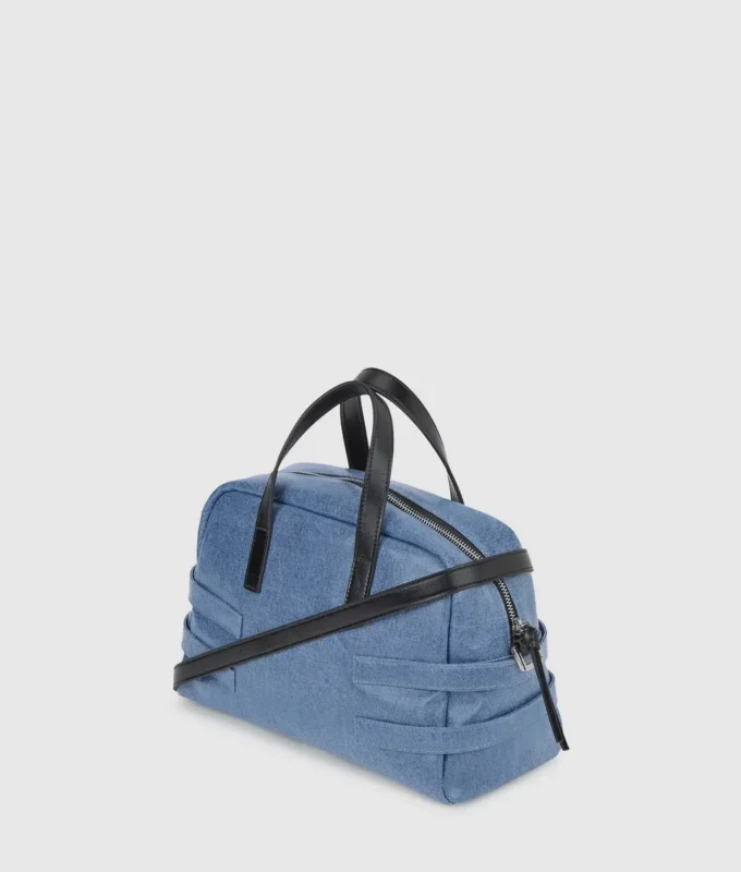 Bolso tipo bowling con hebilla de denim