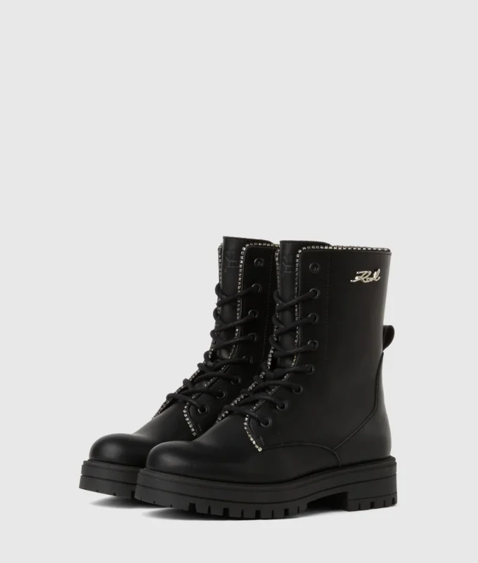 Botas con cordones para niña