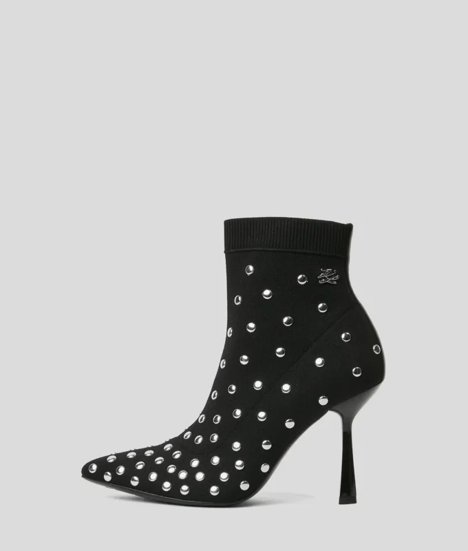BOTAS DE PUNTO CON TACHUELAS PANDARA