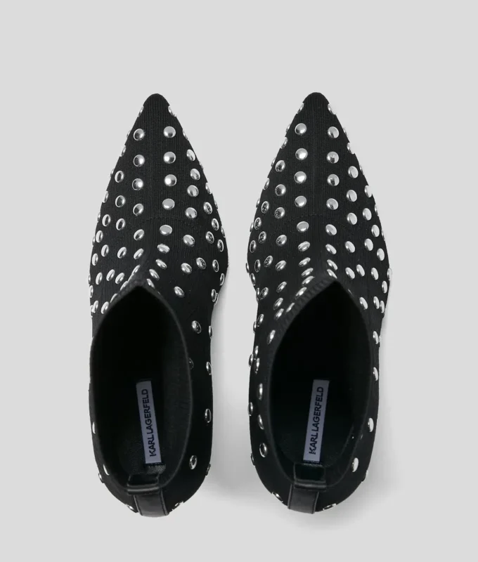 BOTAS DE PUNTO CON TACHUELAS PANDARA