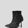 BOTAS DE PUNTO CON TACHUELAS PANDARA