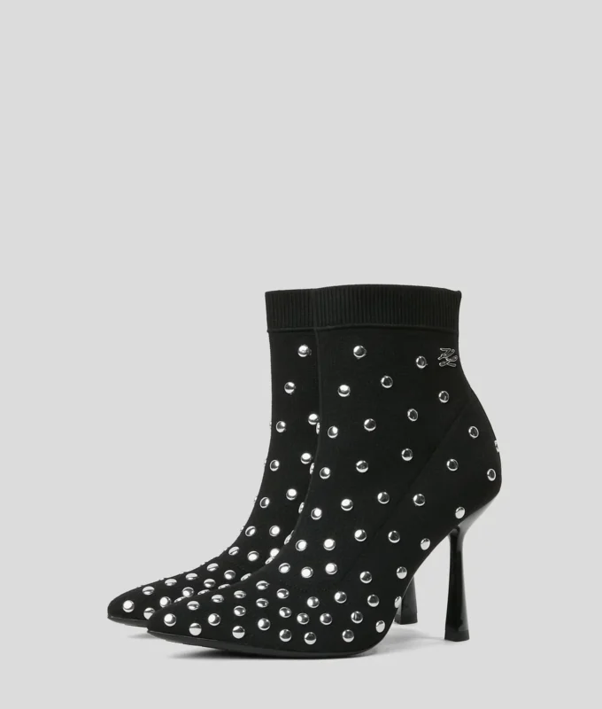BOTAS DE PUNTO CON TACHUELAS PANDARA