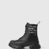 Botas Trekka Max con cita de Karl