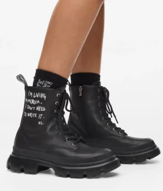Botas Trekka Max con cita de Karl