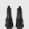 Botines con tachuelas Beata