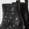 Botines con tachuelas Beata