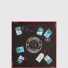 Bufanda Ikon Monogram con sellos de viaje