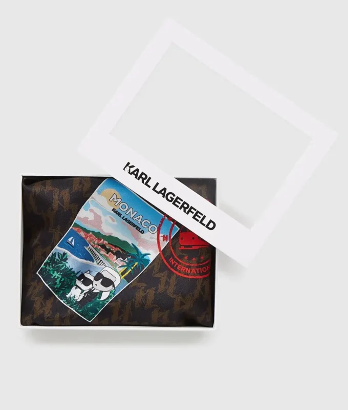 Bufanda Ikon Monogram con sellos de viaje