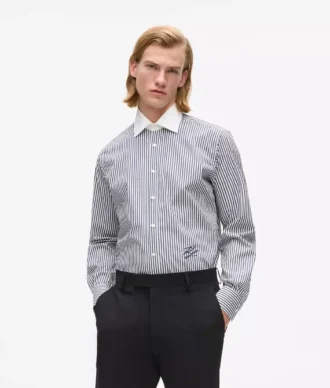 Camisa a rayas con cuello en contraste