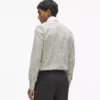Camisa a rayas con cuello en contraste