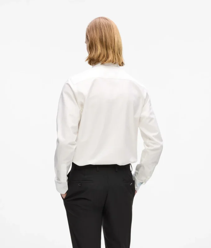 Camisa blanca clásica