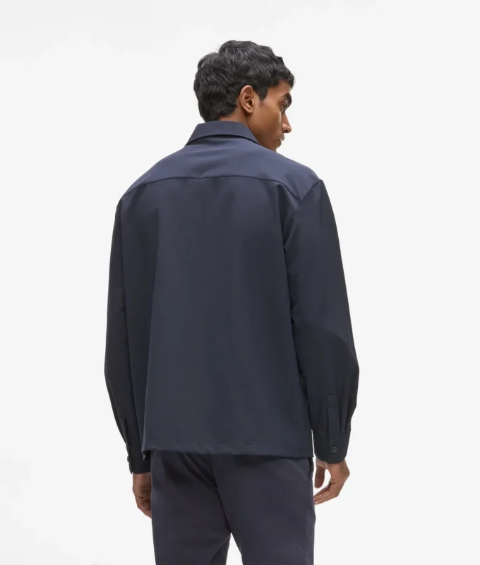 Camisa con bolsillo de parche