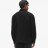 Camisa con bolsillo en el pecho