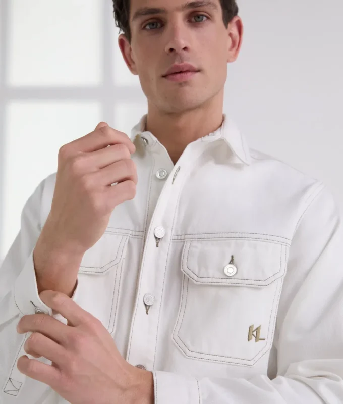 CAMISA CON COSTURAS EN CONTRASTE