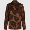 Camisa con estampado de abanicos
