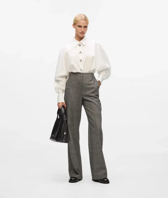 Camisa con letras Karl