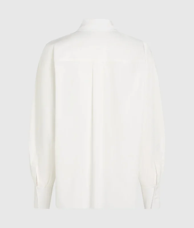 Camisa con letras Karl