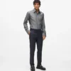 Camisa con puños diagonales