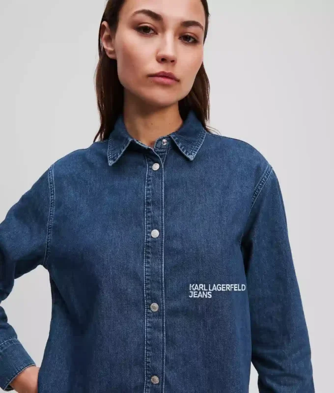 CAMISA DE DENIM DE CORTE CUADRADO