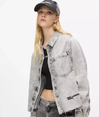 Camisa de denim decolorada