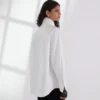 CAMISA DE POPELÍN CON CUELLO DOBLE