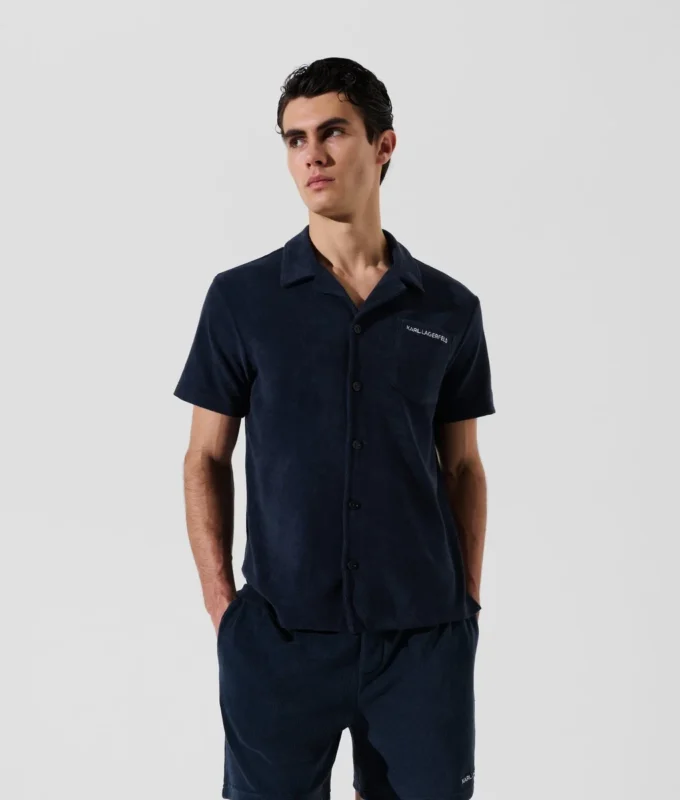 CAMISA DE TOALLA CON LOGOTIPO