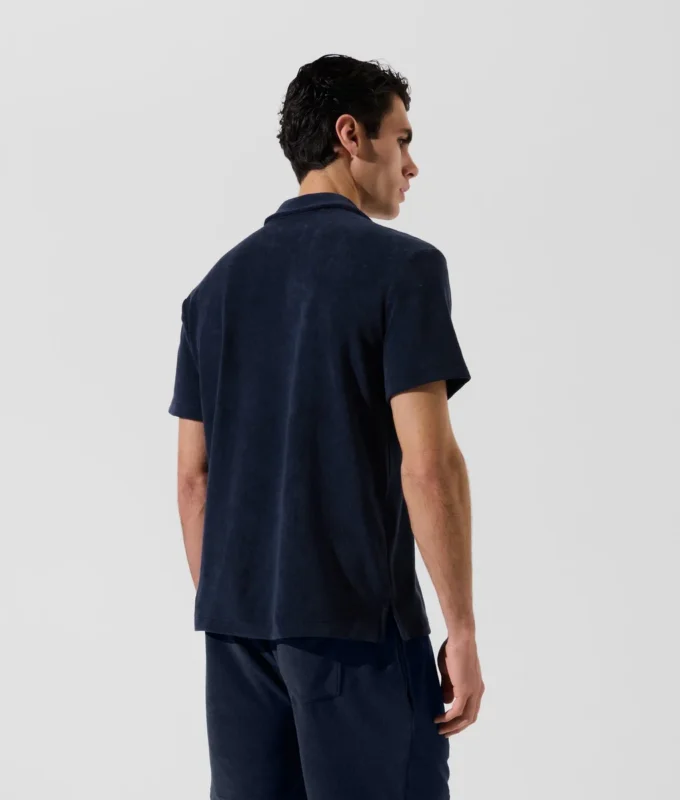 CAMISA DE TOALLA CON LOGOTIPO